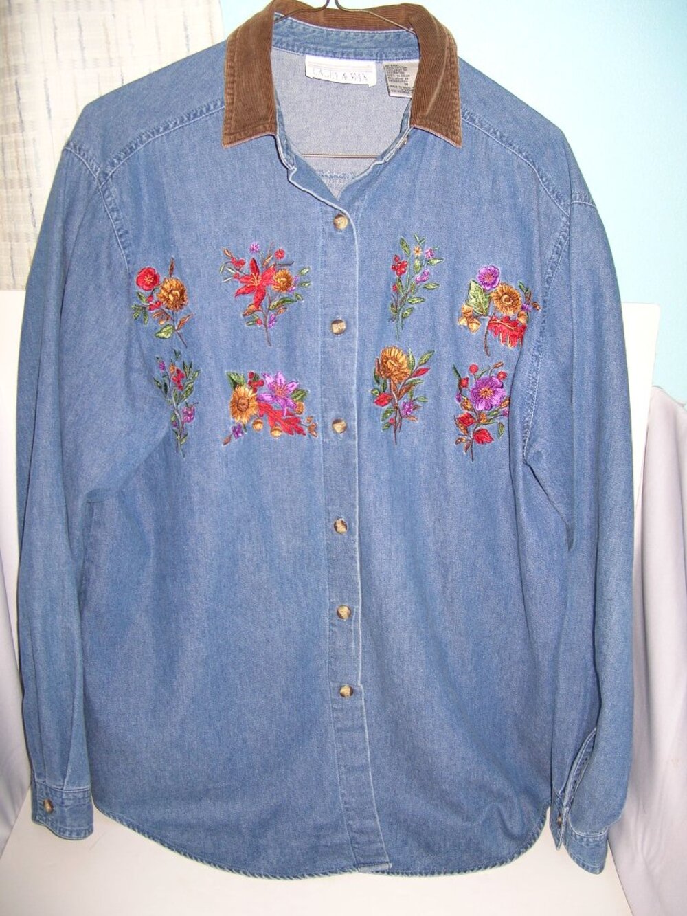 Casey & Max Blue Denim Embroidered Shirt Top Medium Brown Corduroy Collar  16a